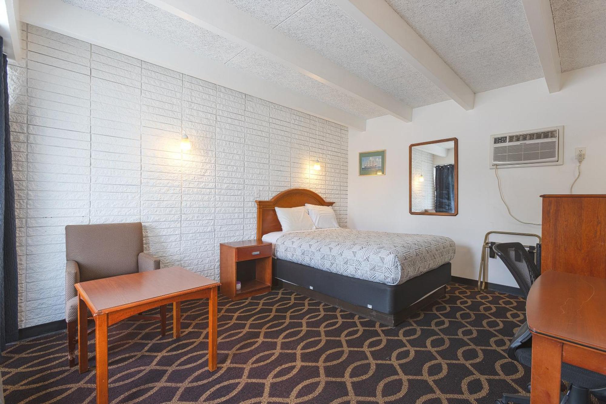 Sonrise Inn Lincoln Hwy By Oyo Breezewood Esterno foto