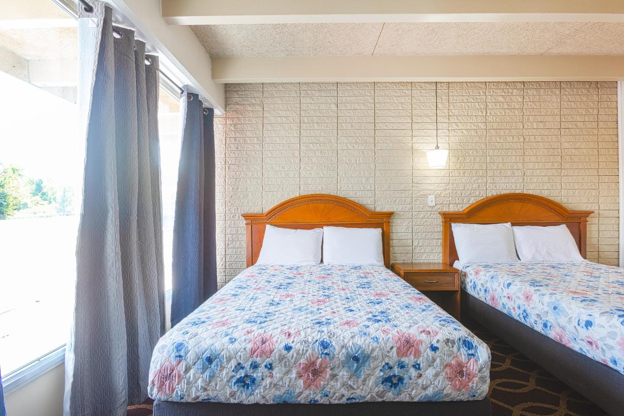 Sonrise Inn Lincoln Hwy By Oyo Breezewood Esterno foto