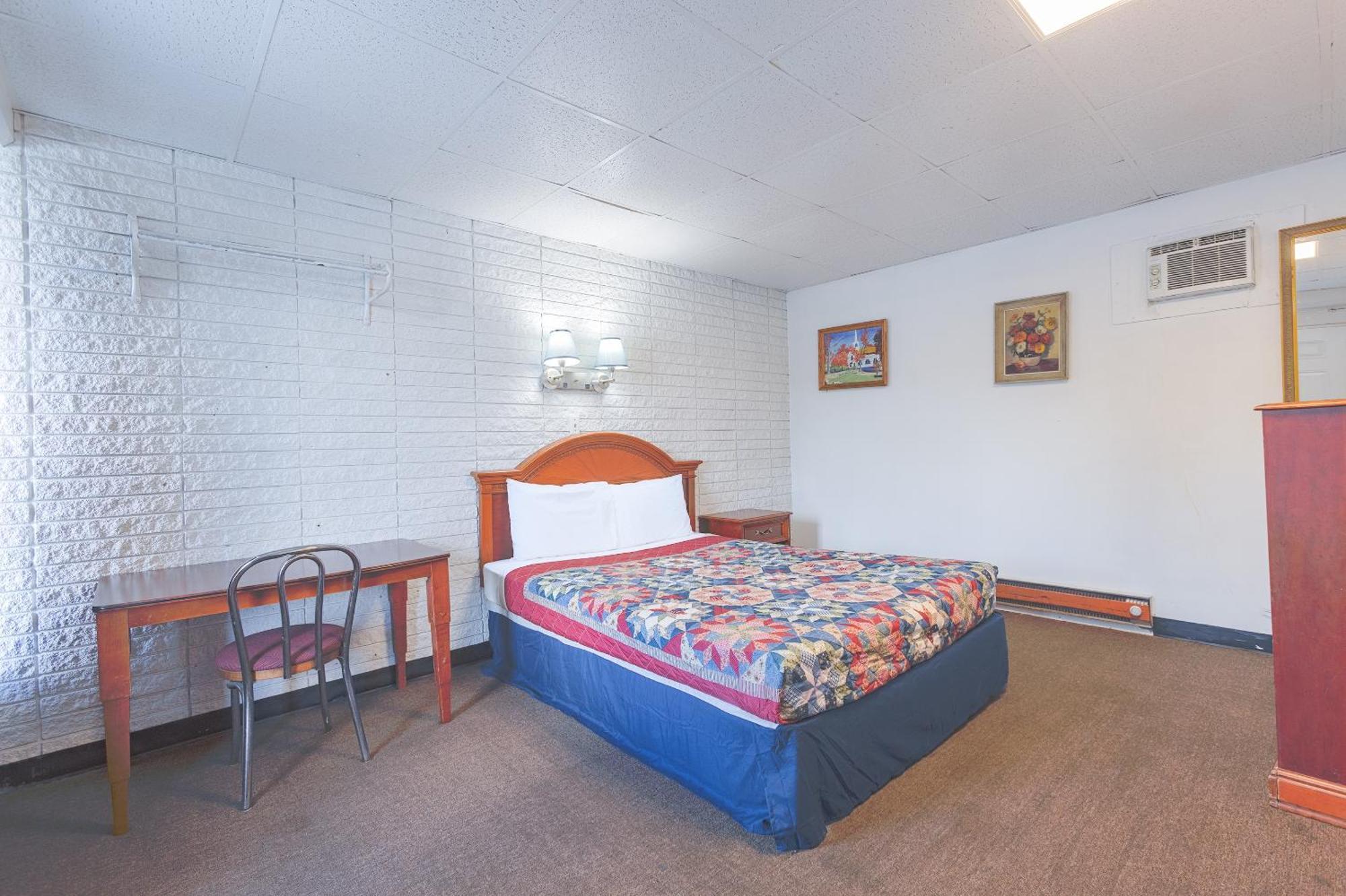 Sonrise Inn Lincoln Hwy By Oyo Breezewood Esterno foto