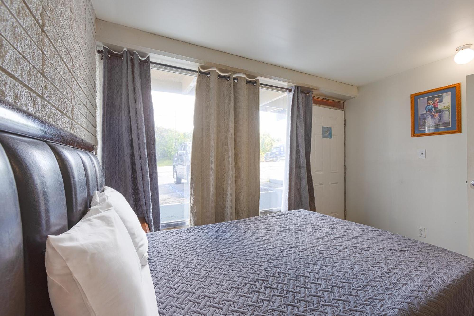 Sonrise Inn Lincoln Hwy By Oyo Breezewood Esterno foto