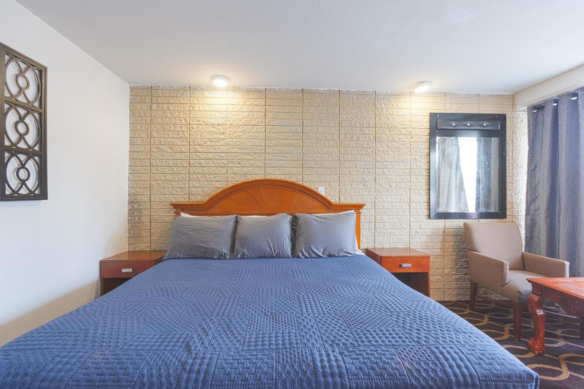 Sonrise Inn Lincoln Hwy By Oyo Breezewood Esterno foto