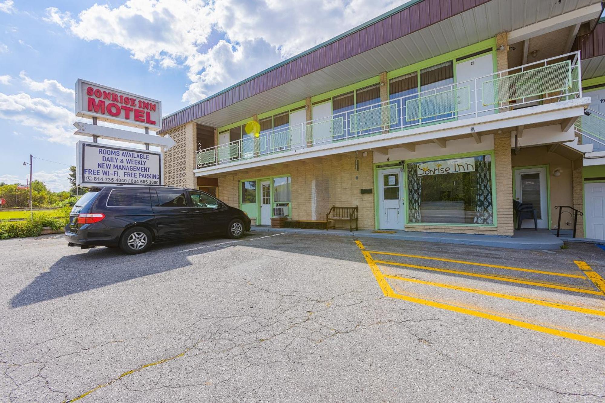 Sonrise Inn Lincoln Hwy By Oyo Breezewood Esterno foto