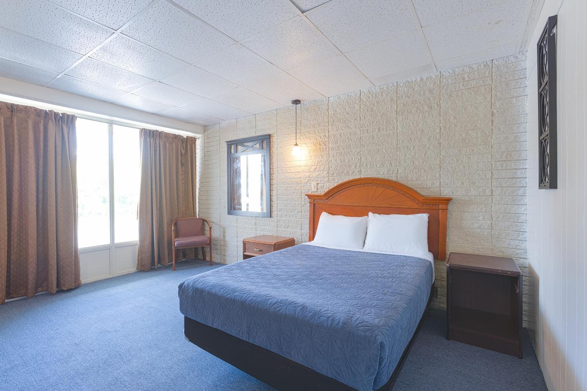 Sonrise Inn Lincoln Hwy By Oyo Breezewood Esterno foto