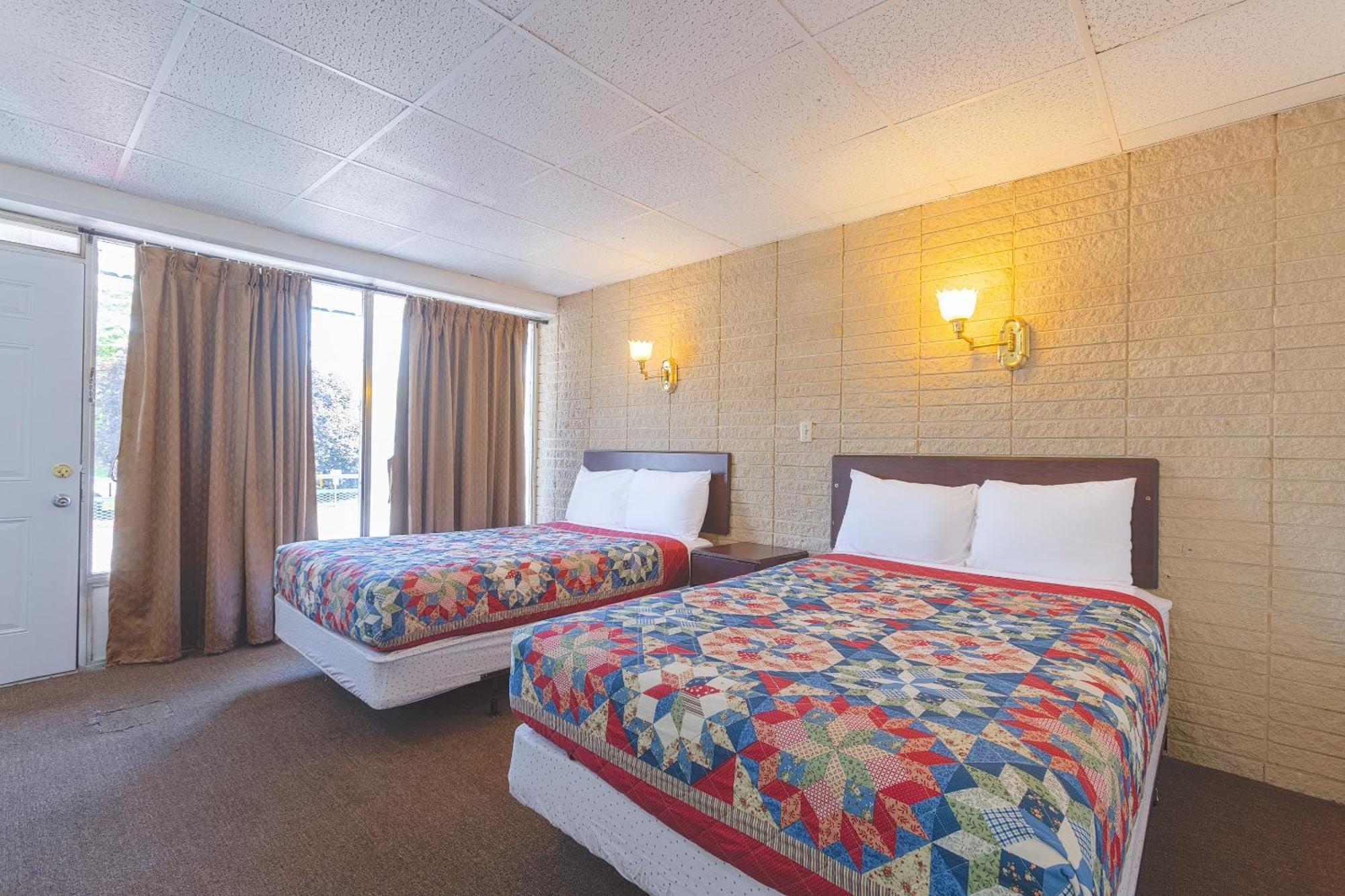 Sonrise Inn Lincoln Hwy By Oyo Breezewood Esterno foto